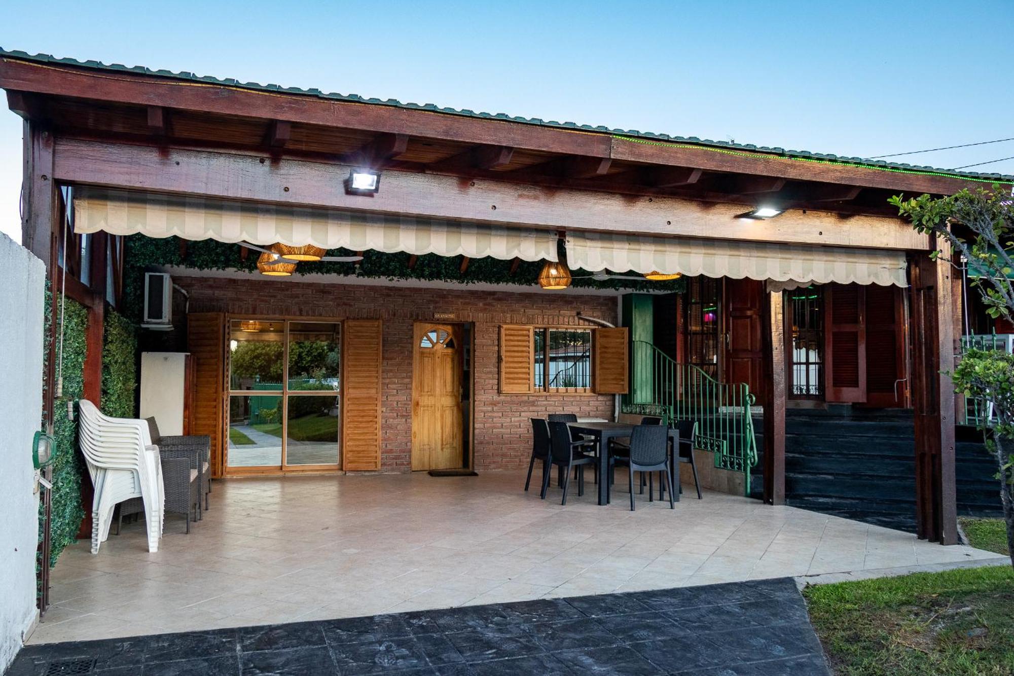 Casa Con Pileta Exclusiva A 3 Cuadras De La Costanera Carlos Paz Ig Alquilervillacarlospaz Villa Carlos Paz